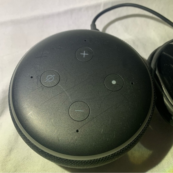 Amazon Alexa Echo Dot - Picture 3 of 3